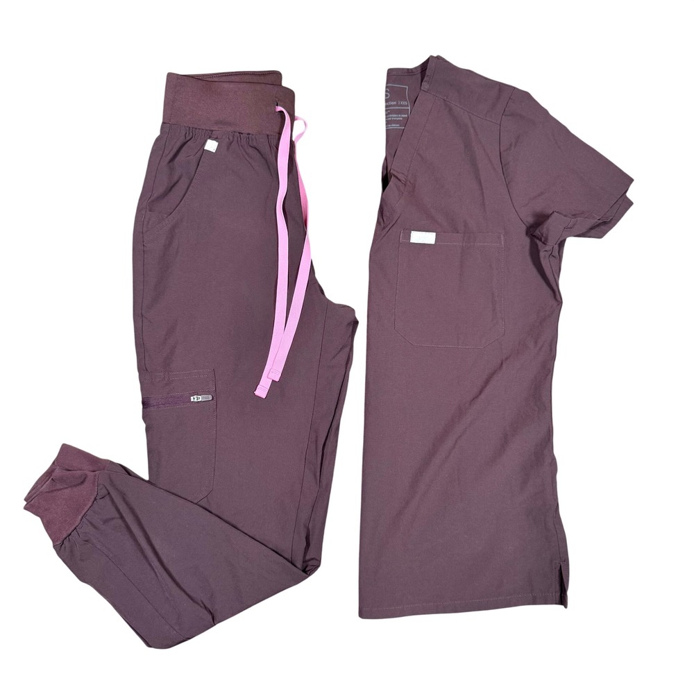 NWOT FIGS Technical Collection Scrub Set XXS Mahogany Brown